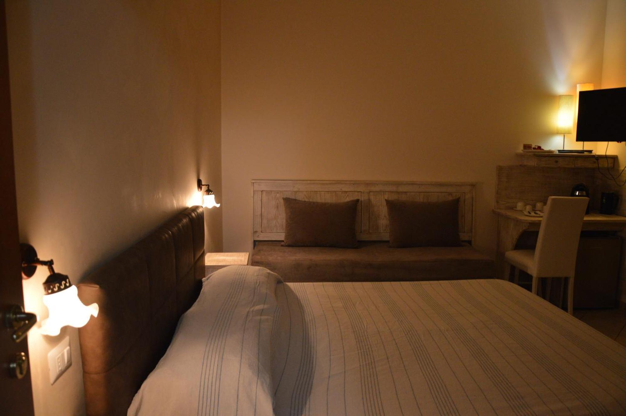 B&B E Casa Vacanza Al Castello Roccella Ionica Ngoại thất bức ảnh