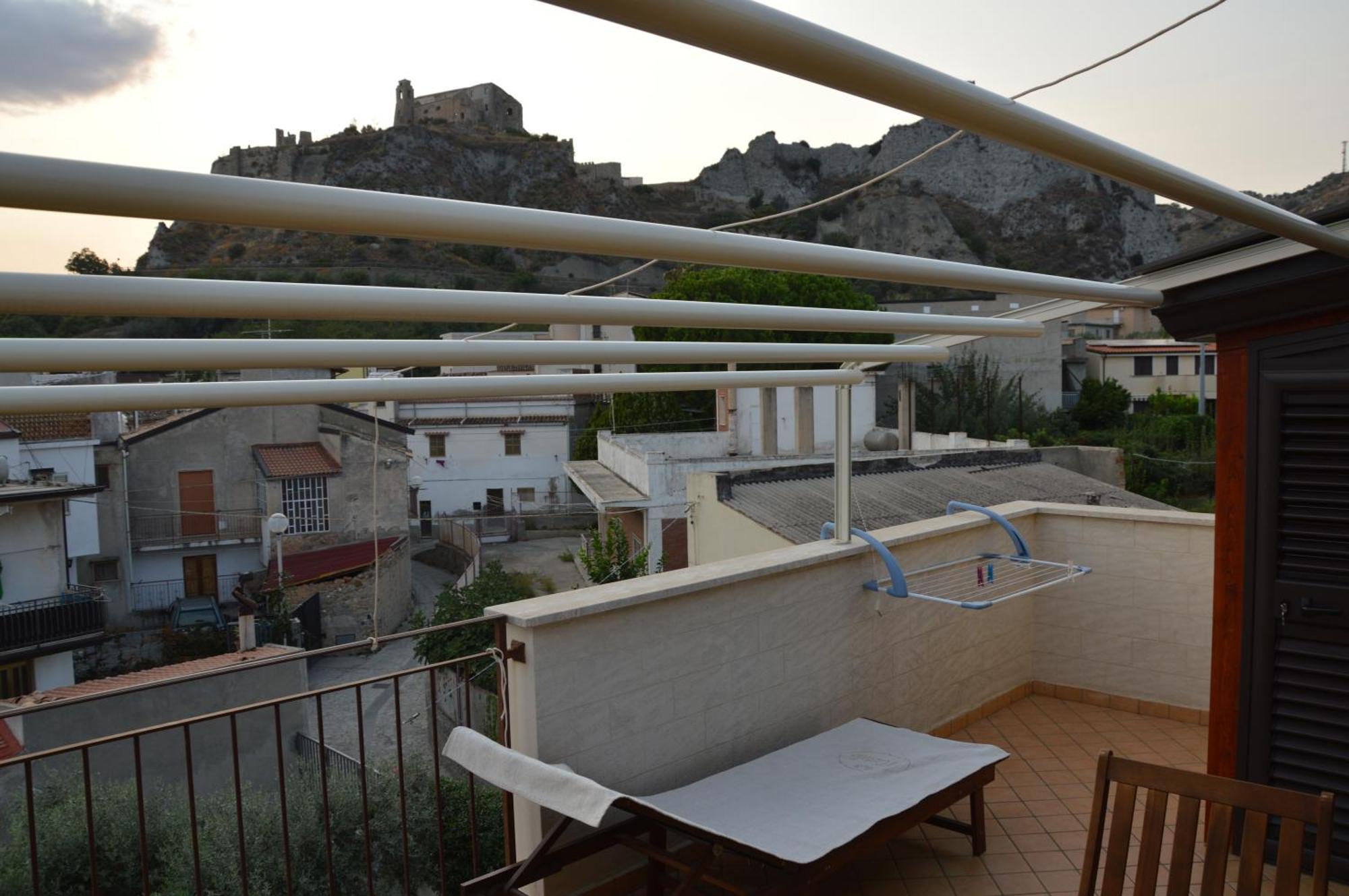 B&B E Casa Vacanza Al Castello Roccella Ionica Ngoại thất bức ảnh