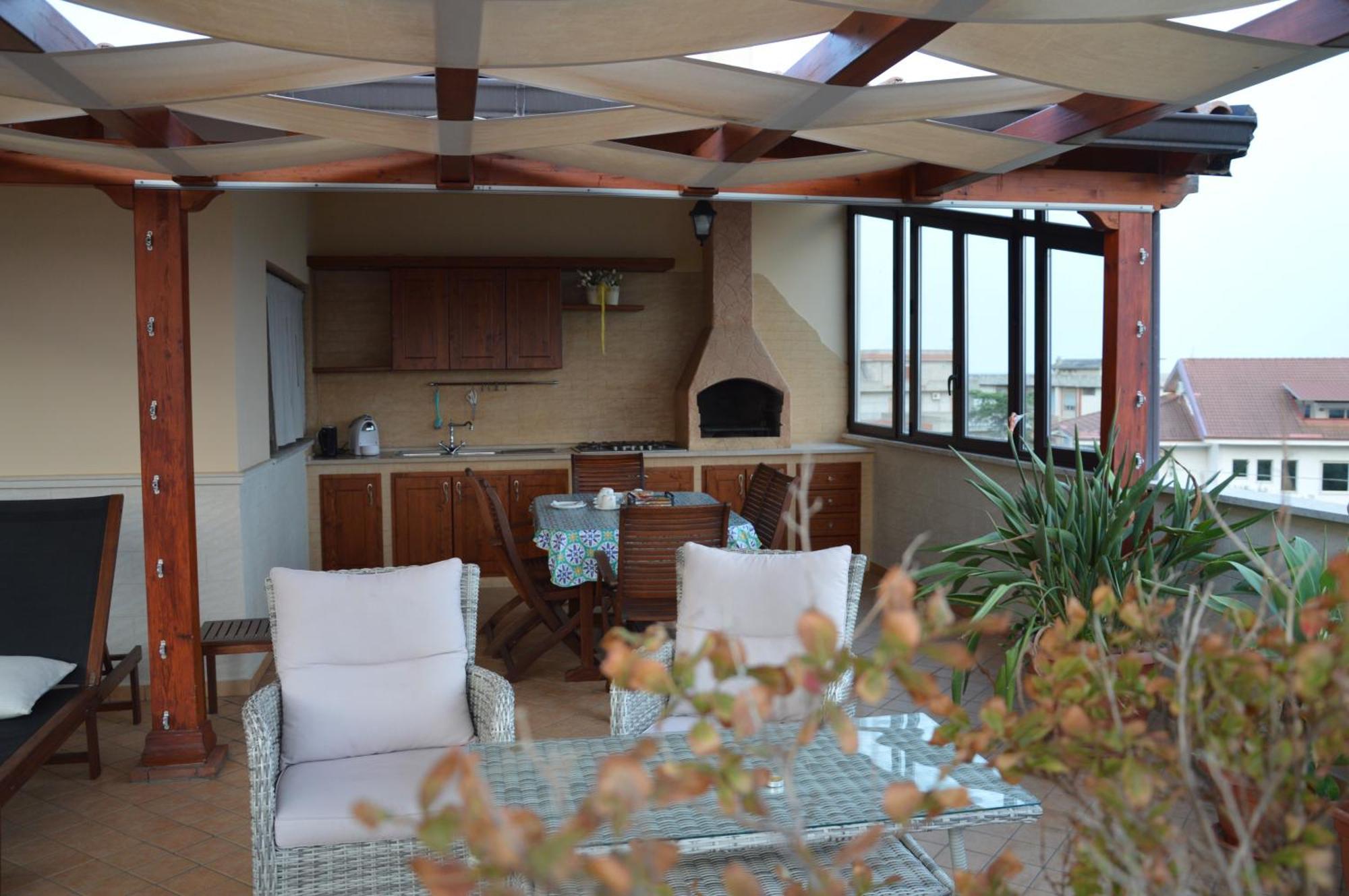 B&B E Casa Vacanza Al Castello Roccella Ionica Ngoại thất bức ảnh