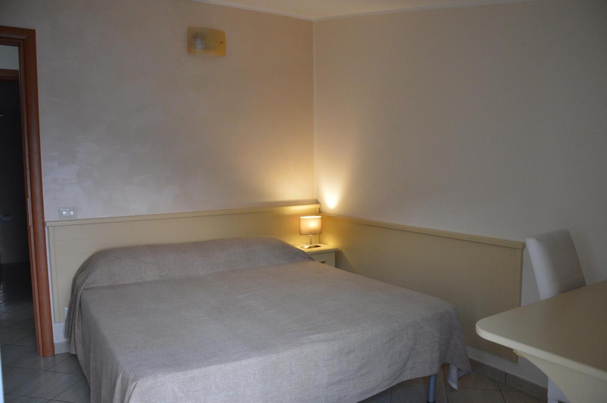 B&B E Casa Vacanza Al Castello Roccella Ionica Ngoại thất bức ảnh