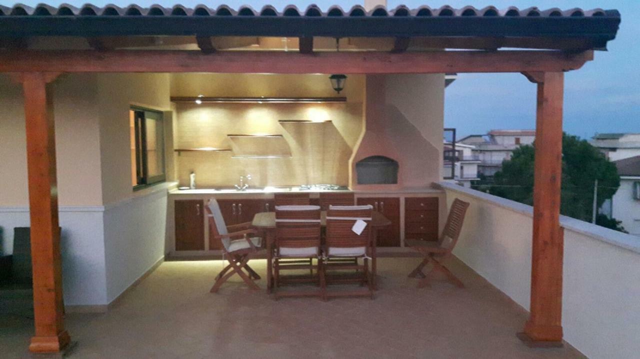 B&B E Casa Vacanza Al Castello Roccella Ionica Ngoại thất bức ảnh